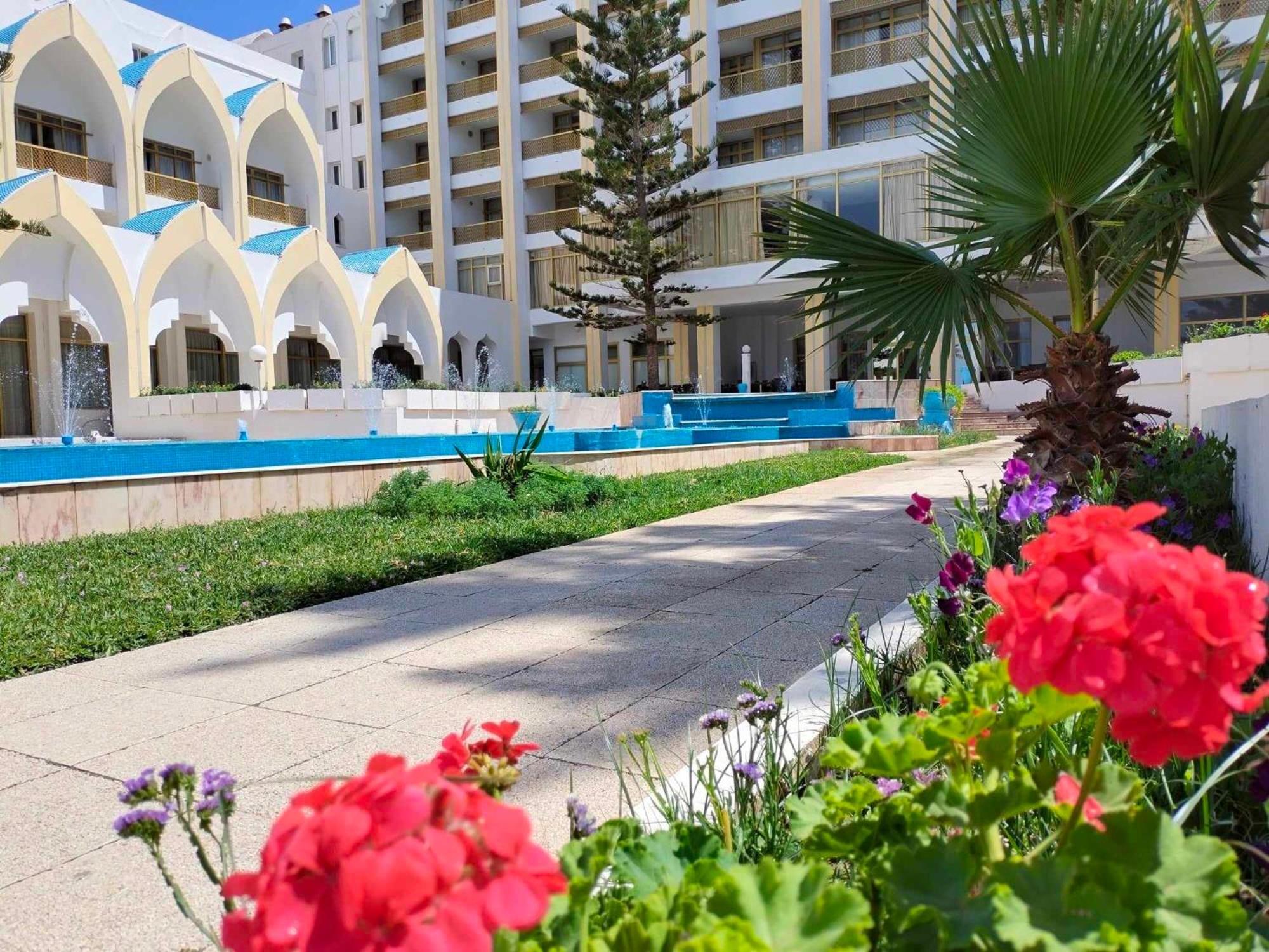 Amir Palace 4*