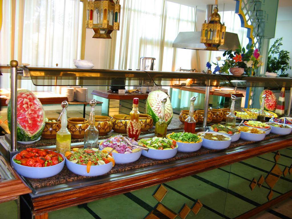 Amir Palace 4*