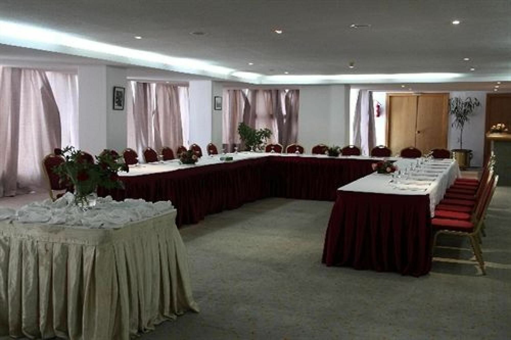 Amir Palace 4*