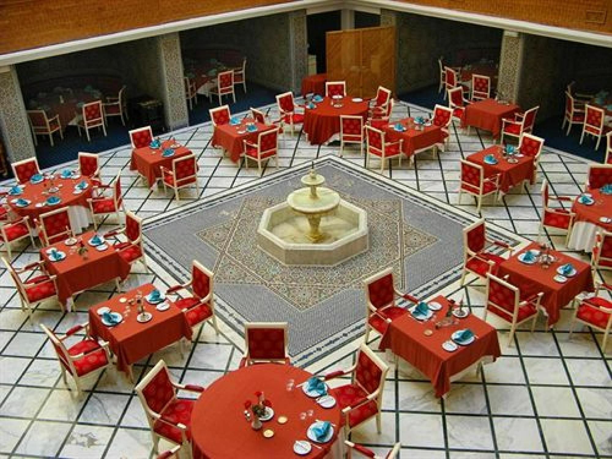 Amir Palace Hotel 4*